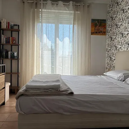 Appartement Magnifique 2 Pieces Balcon Vue Antibes